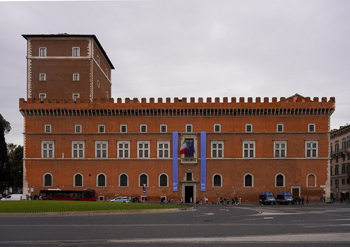 A Palazzo Venezia.