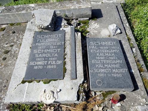 Schmidt Pál végső nyughelye a zentai Felsővárosi temetőben.