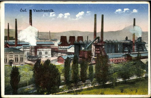 Képeslap: az ózdi vasolvasztók 1930 körül