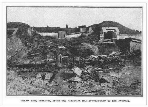 A GHW Fort XIV. Hurko a felrobbantás után, orosz kézben.