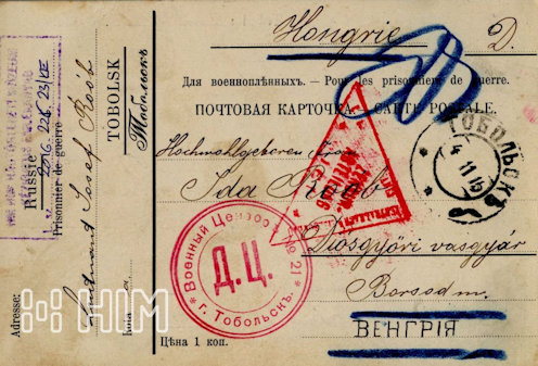 A postanapokon igyekezett mindenki hazaírni: távirati stílusban annyit közölni, amennyi csak jól olvashatóan ráfért egy levelezőlapra. – Orosz-francia feliratú, tobolszki kiadású (?) és előrenyomott feladói feliratozású, hátoldalon kipontozott sorokkal ellátott 1 kopejkás levelezőlap hadifoglyok részére –orosz fekete postai (1915. november 4.) és vörös tobolszki cenzúrabélyegzés (No. 21.), elmosódott bécsi központi cenzúrabélyegzés.