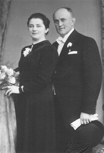 Homolya Antal és felesége, Pusztai Mária Orosházán készült fényképe