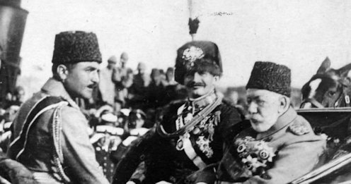 Enver Pasa, Károly és Mehmet Resát szultán a hintóban