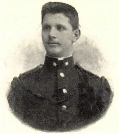 Zemplén tüzéregyenruhás képe a doktori avatását megörökítő cikkben (Forrás: Vasárnapi Ujság, 1902. február 9. 90. oldal)