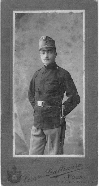 Petőcz Lajos 1911-ben Pólában