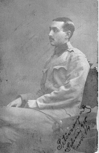 Petőcz Árpád 1915-ben készült portréja, a képet levelezőlapként a szüleinek küldte.