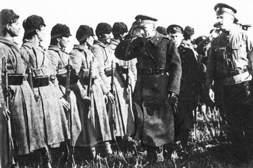Kolcsak admirális csapatszemléje Omszkban, 1919-ben
