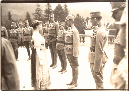 Zita császárné és Josef Wächter ezredes, a cs. és kir. budweisi 88. gyalogezred parancsnoka.
