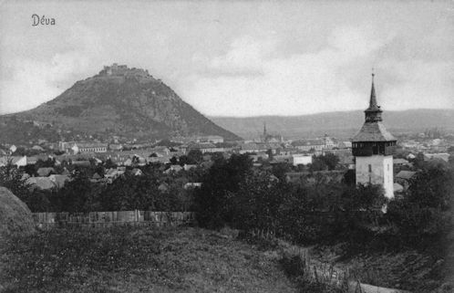 Déva látképe a várral 1914-es képeslapon.